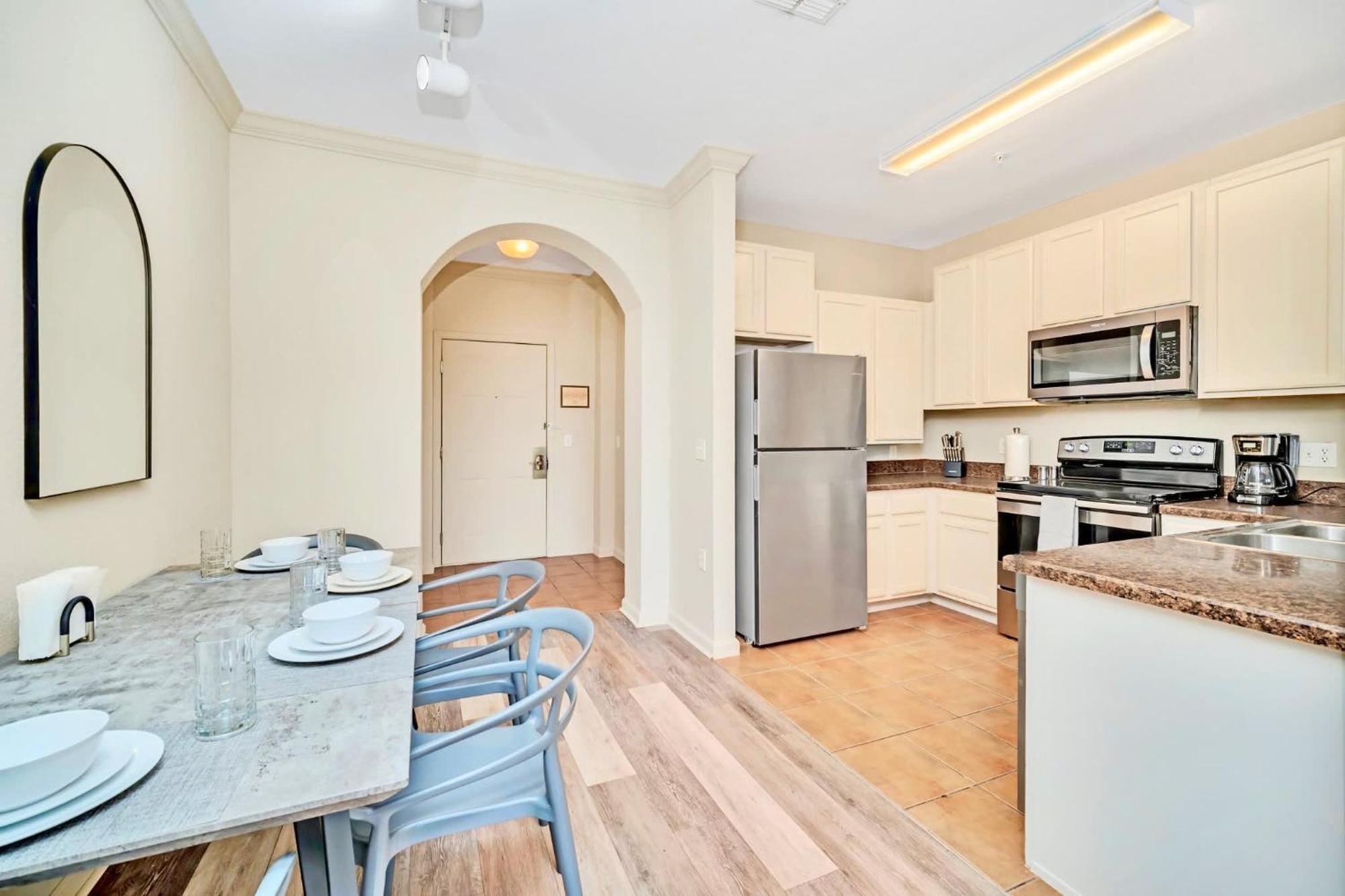 Stunning 2Br Condo With Hot Tub And Pool, Near Disney! Orlando Kültér fotó