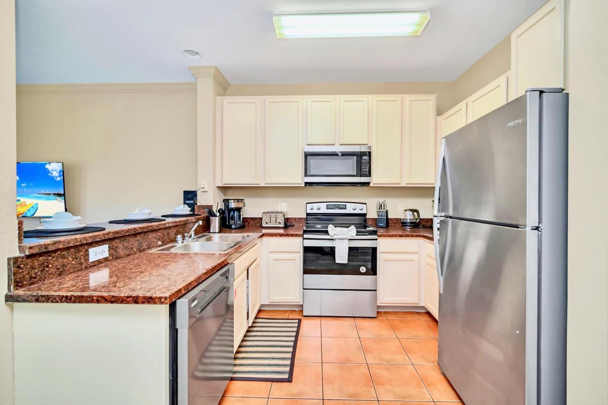 Stunning 2Br Condo With Hot Tub And Pool, Near Disney! Orlando Kültér fotó